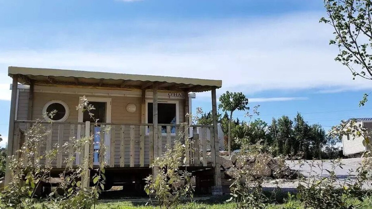 Manosque House | Flower Camping Provence Vallée * - Mobile home Comfort 18m2 1 bedroom + covered terrace + air conditioning + TV 2 persons