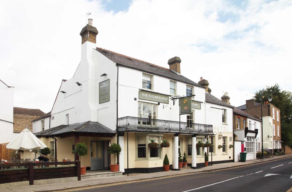 Sunbury on Thames House | Flower Pot Hotel