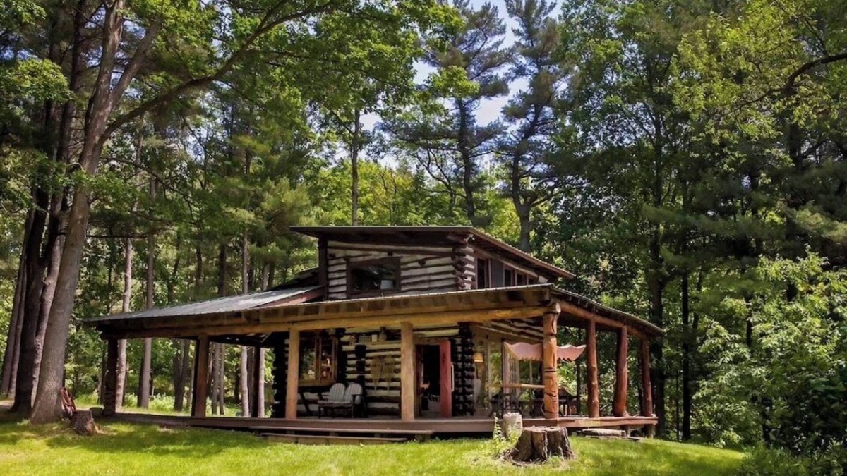 Town of Veteran Cabin | FLX Glamping Cabin 10 Min from Watkins Glen