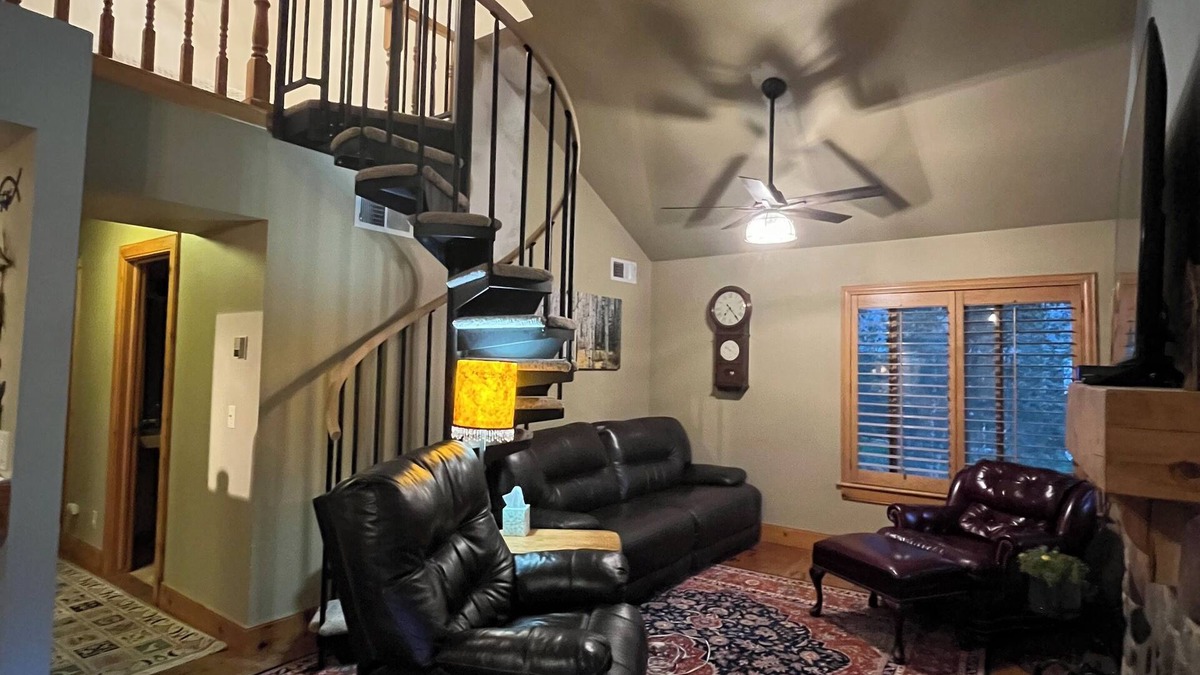 Edwards Condo | Fly Fish, Hike, Bike, Nightlife! Amazing 3 bedroom condo on Eagle River-Edwards!