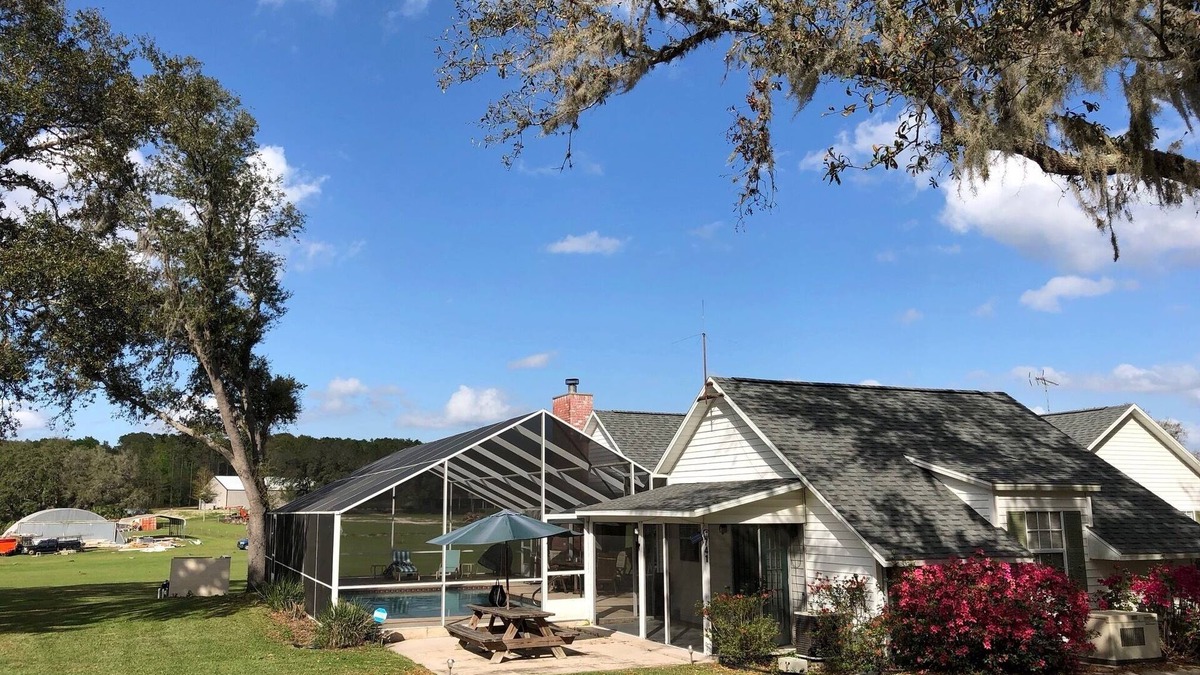 Fruitland Park Cottage | Fly-in place to stay close to The Villages