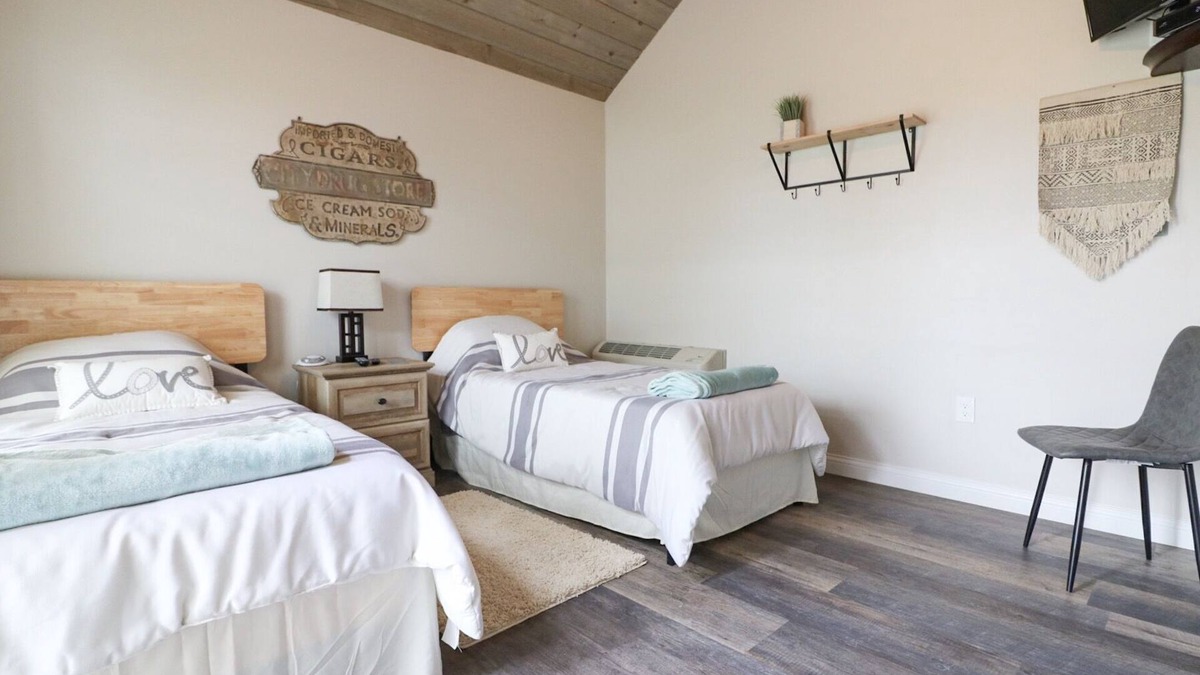 Dry Ridge Cottage | Flying Duck - Close to the Ark Encounter