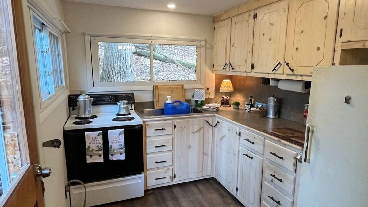 Tylersburg Cabin | Flying W Ranch and Colin’s Pines cabin