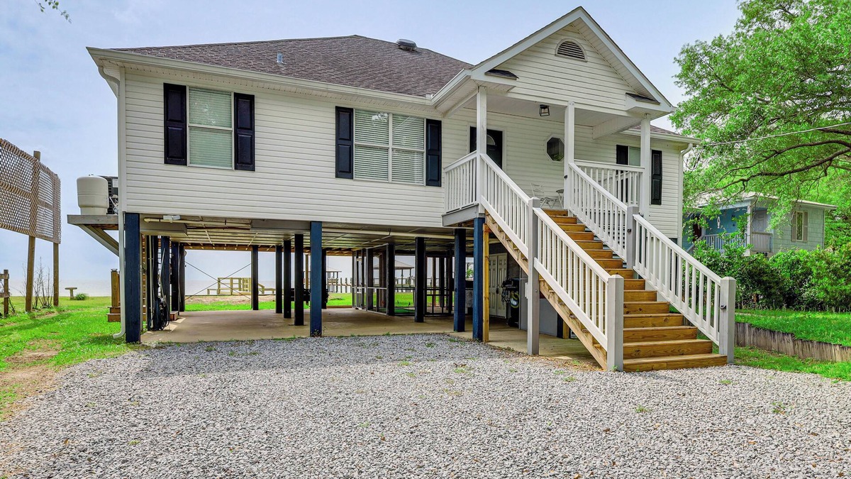 Foley Cottage | Foley Beach Cottage w/Waterfront Backyard!