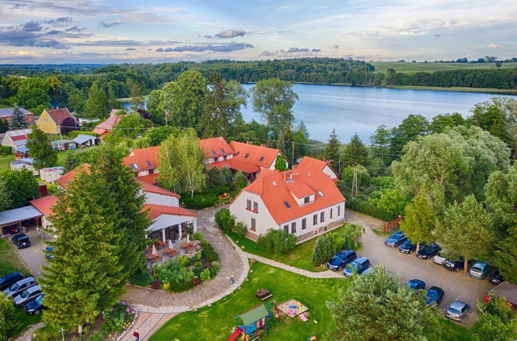 Zlocieniec Resort | Folwark Na Półwyspie