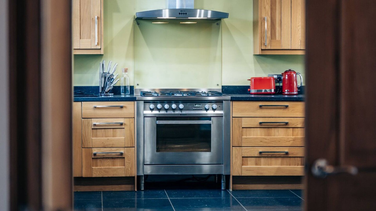 Murthly House | Fontain House - 4 bedroom home in the town centre of Blairgowrie