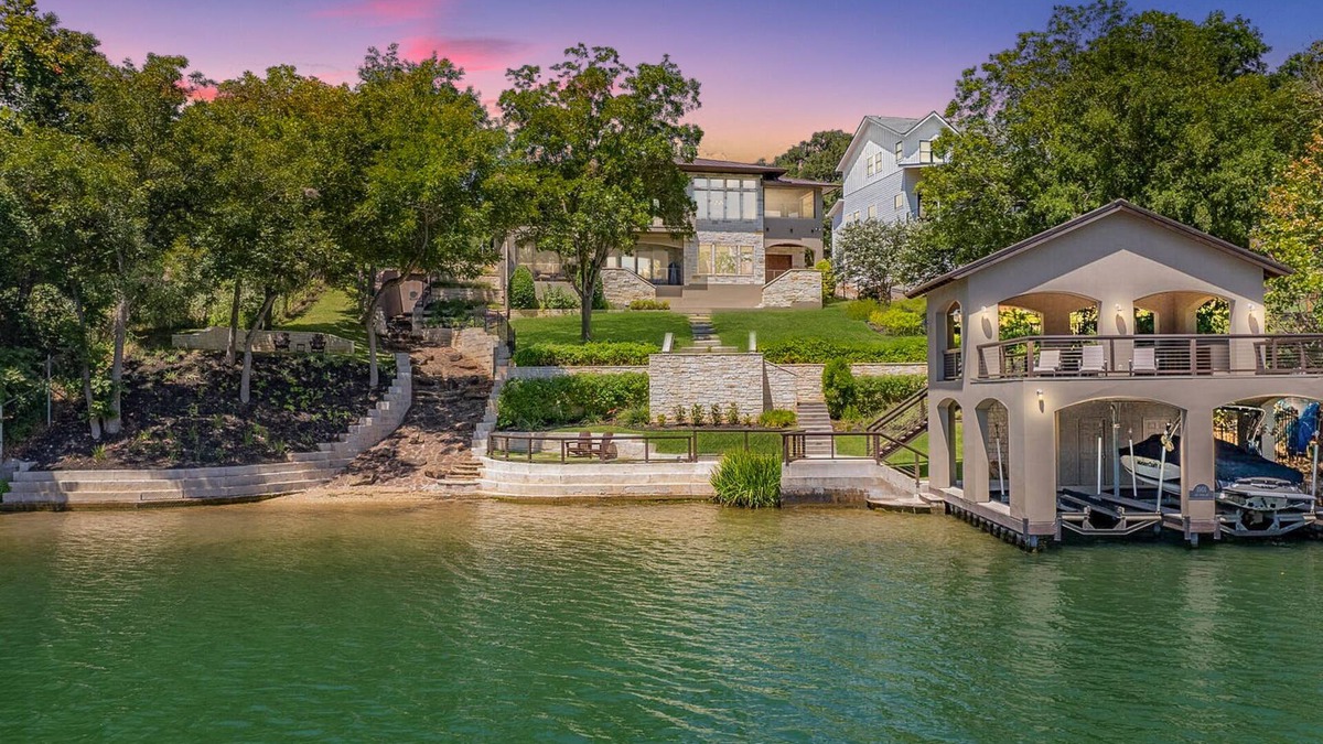 Steiner Ranch House | Football Fave - Waterfront Oasis w Private Beach!
