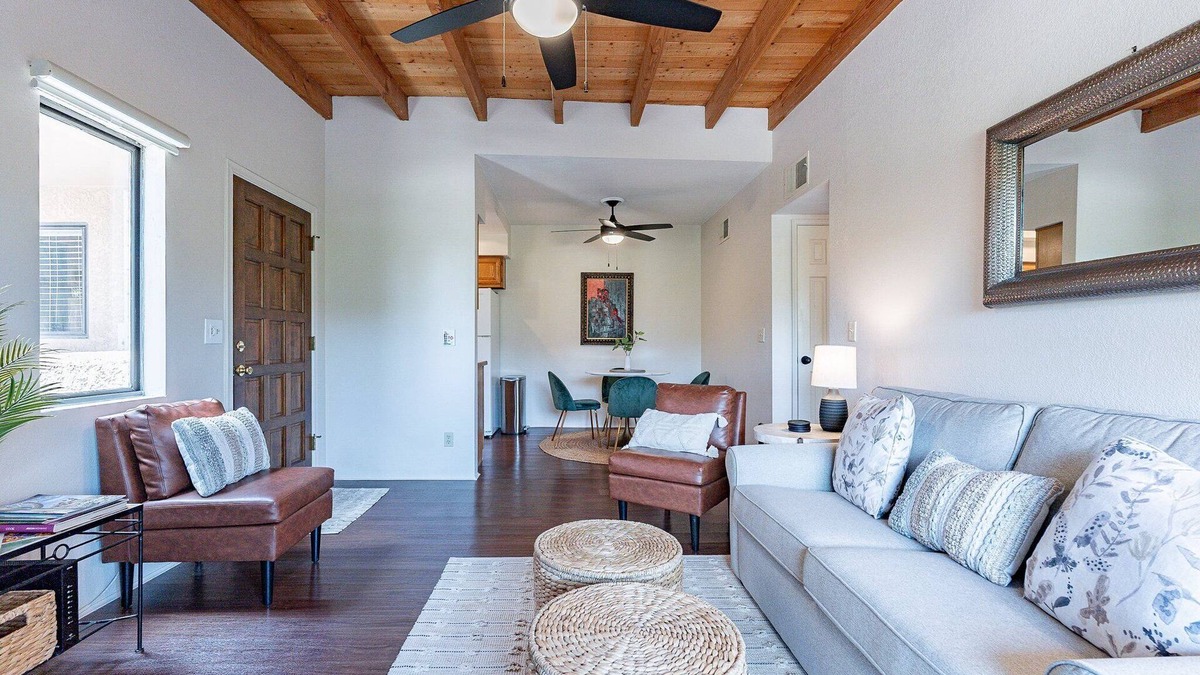 Skyline Bel Air Estates Condo | Foothill Living in Sabino Springs at it's best - Open floor plan and location