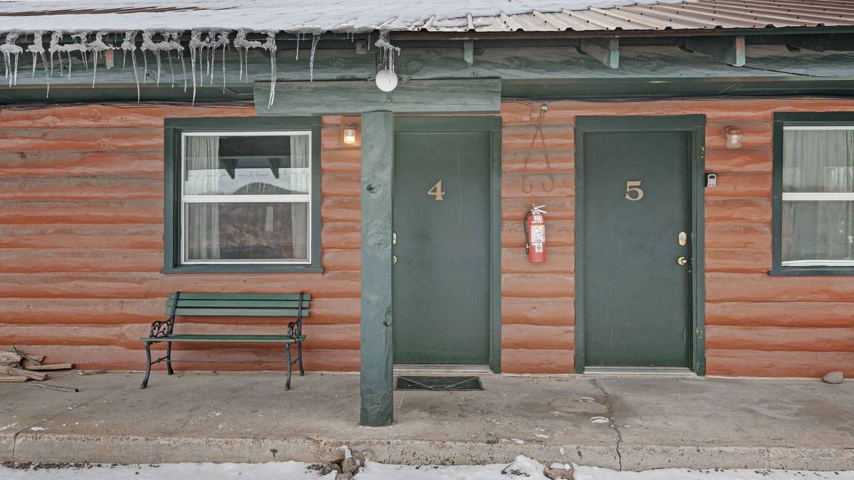 South Fork Cabin | Foothills Lodge 4 - South Fork
