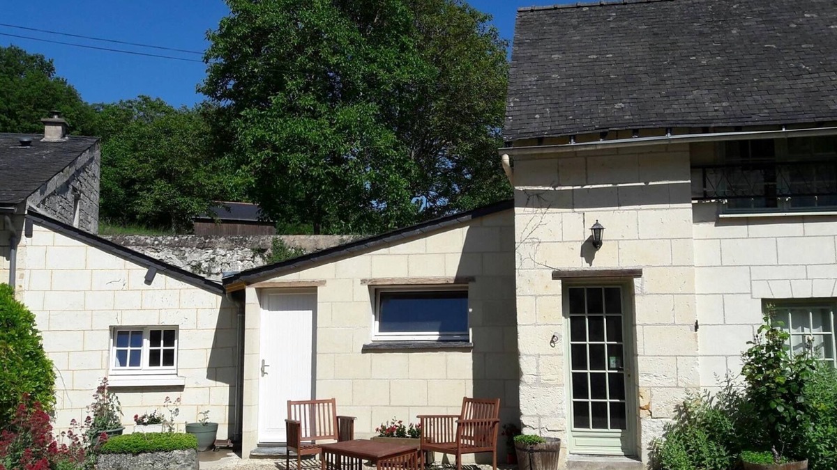 Louerre Cottage | For a stay in 2 very quiet in a tufa house in Anjou