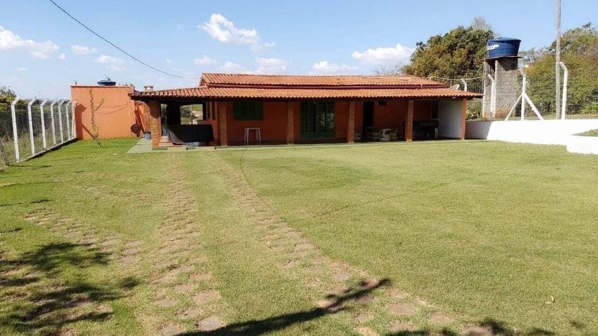 Guape House | FOR RENT FOR SEASON, RANCHO THE MARGINS OF FURNAS LAKE IN GUAPÉ.