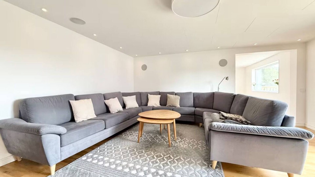 Landvetter Apartment | For Workers & family's - 6BR - 2 Bath - All Incl