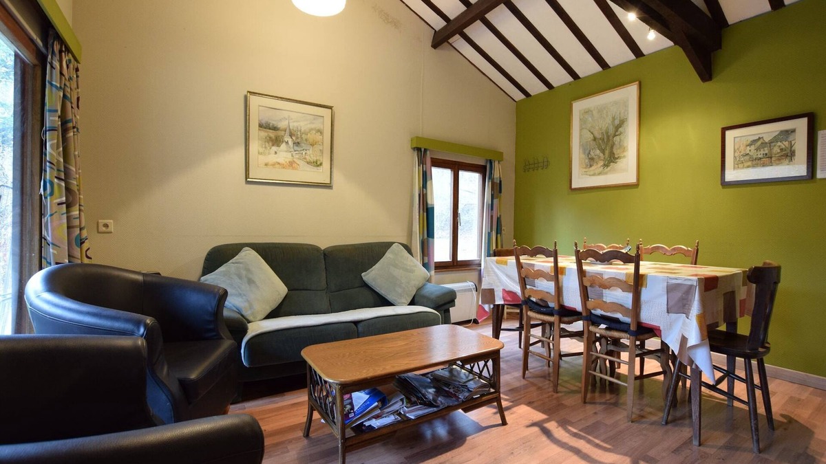 Bouillon Ski Chalet | Forest Cottage with Ponds