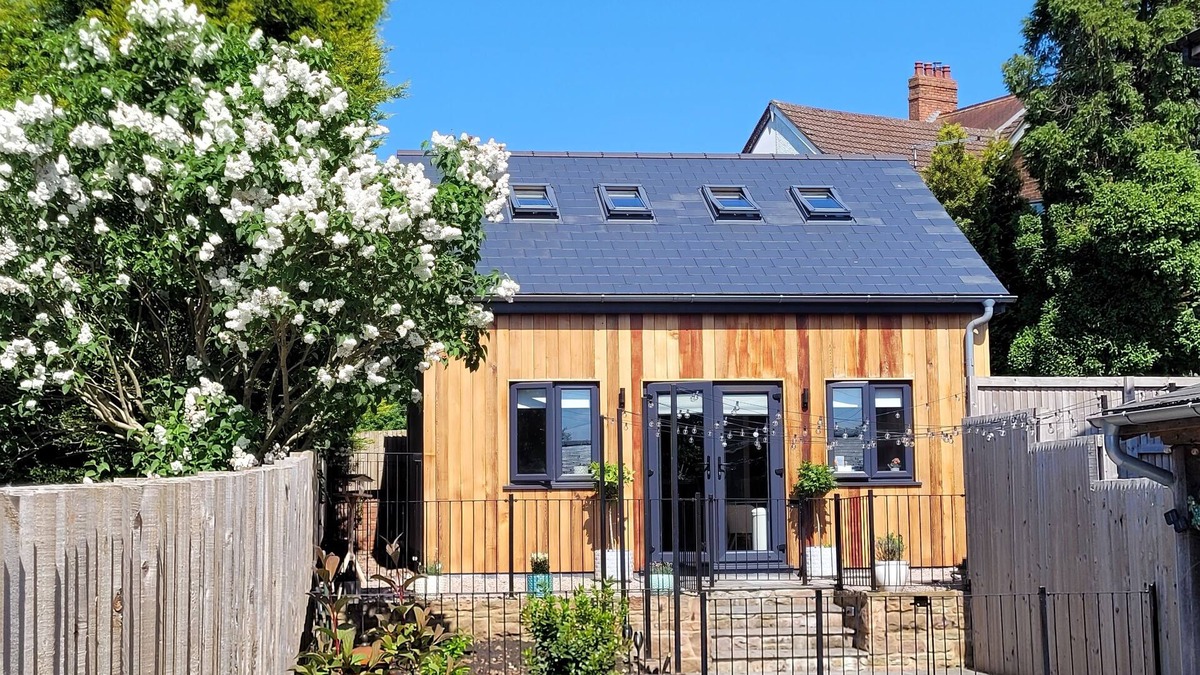Cinderford Cabin | Forest Cedar Lodge, Cinderford, Sleeps 4