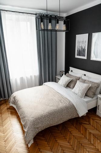 Vulcan Apartment | Forest Edge Retreat