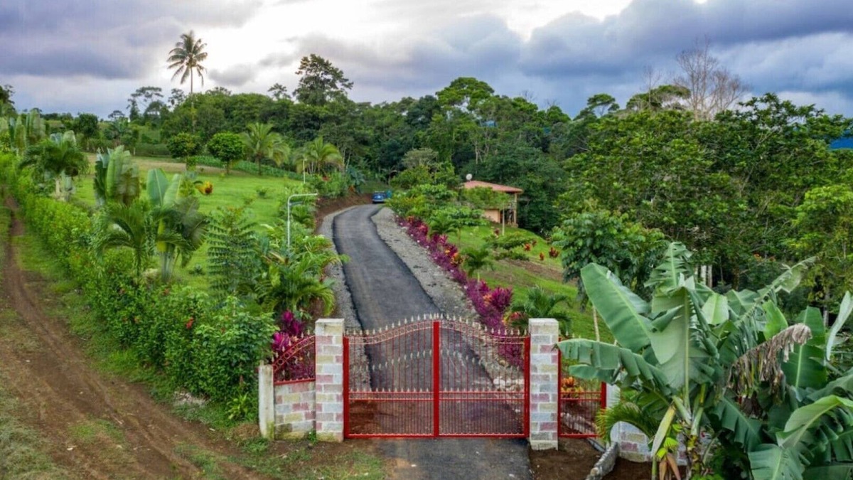 Penas Blancas Cottage | Forest-flame 2 Bedroom house and 1 bath in Costa Rica