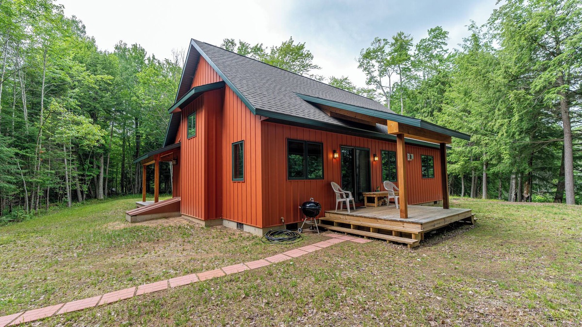 Rapid River Cabin | Forest Highway Hideaway in Rapid River
