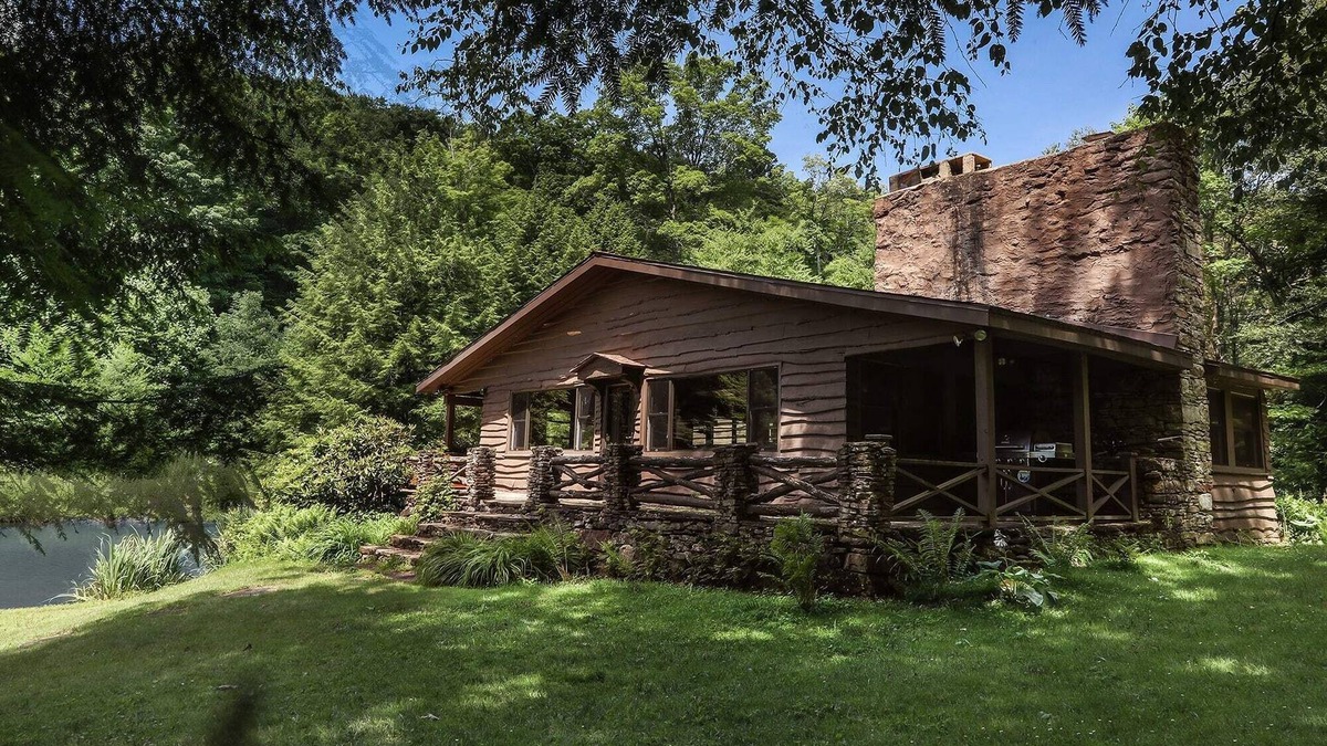 Seven Springs Cabin | Forest Lodge at Seven Springs
