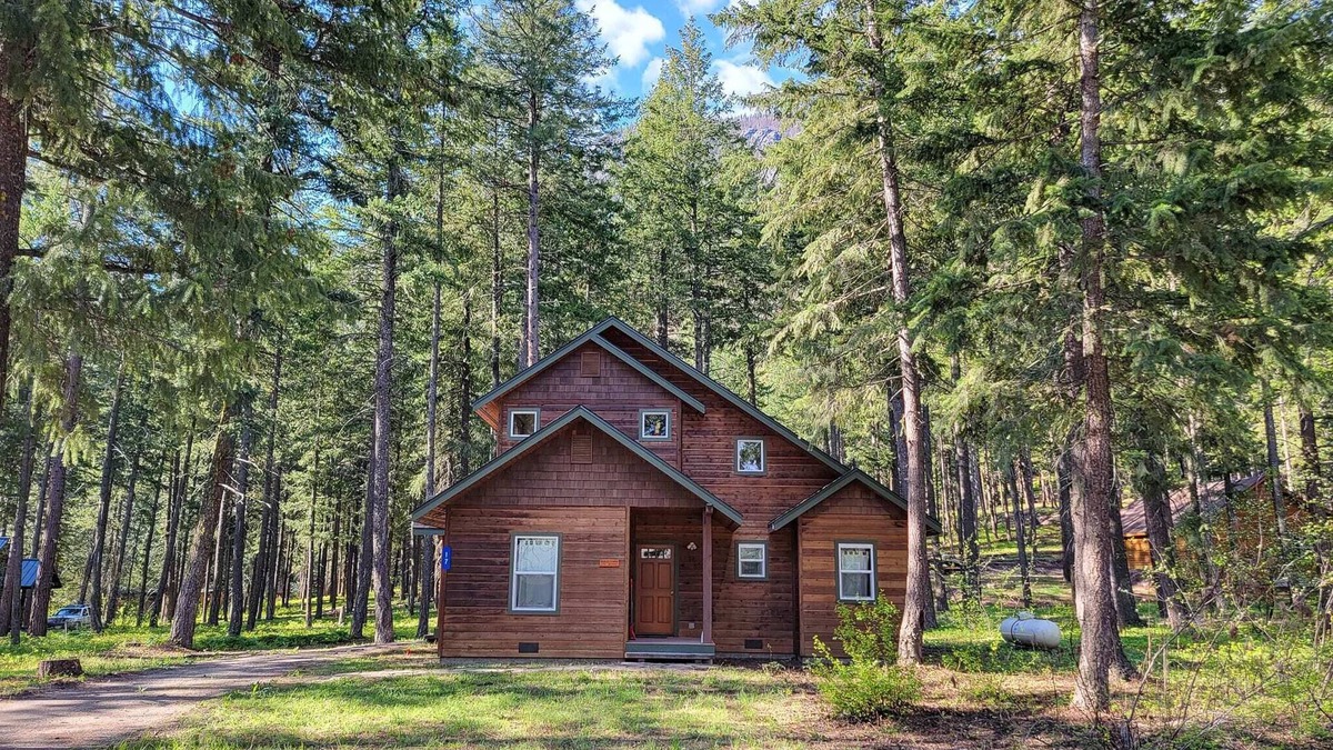 Winthrop Cabin | Forest Meadow Cabin S