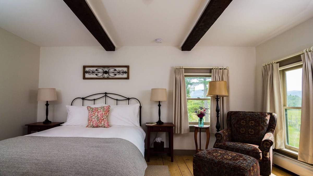 Keene Bed & Breakfast | Forest Suite - 2 OR 3 Rooms + Bath