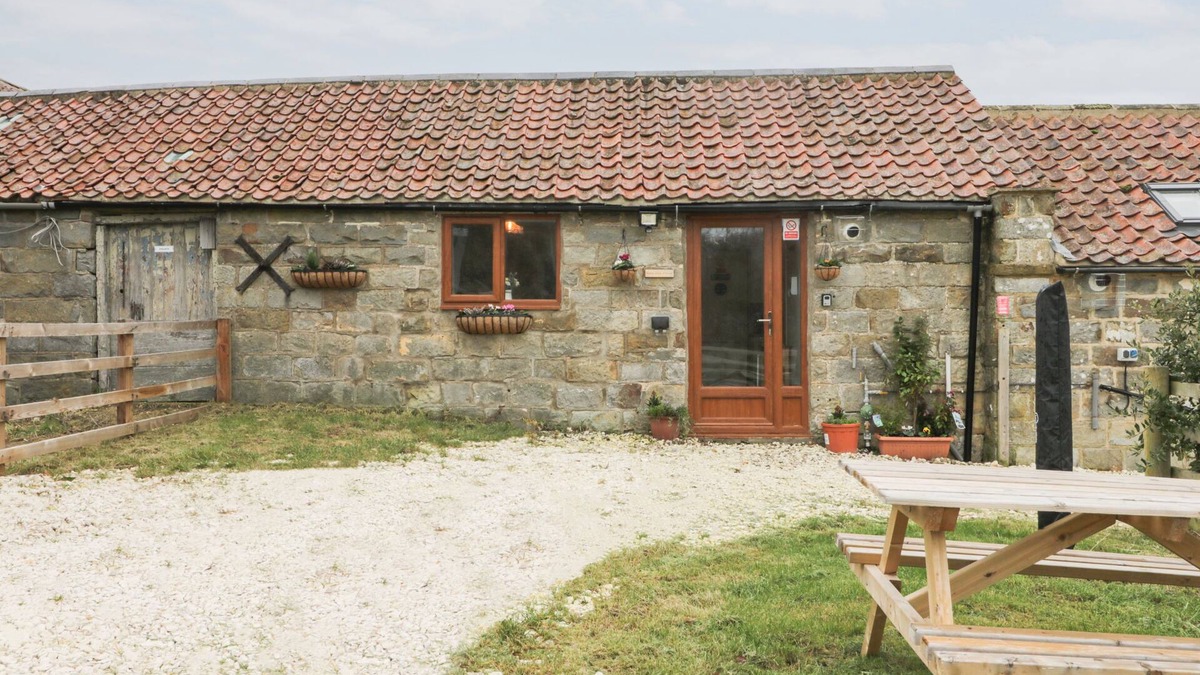 Cloughton Cottage | FOREST VIEW COTTAGE, romantic, character holiday cottage in Cloughton