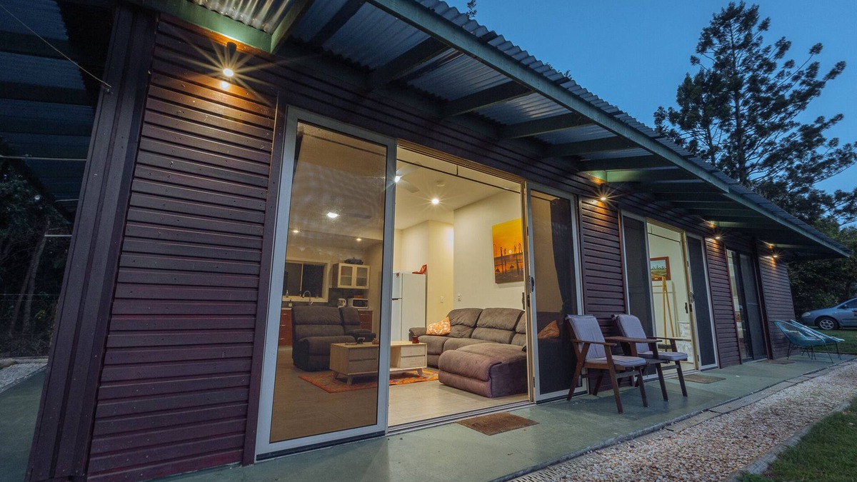 Cudgera Creek House | “Forestdale Pet Friendly” 5 minutes to Pottsville beach and shops