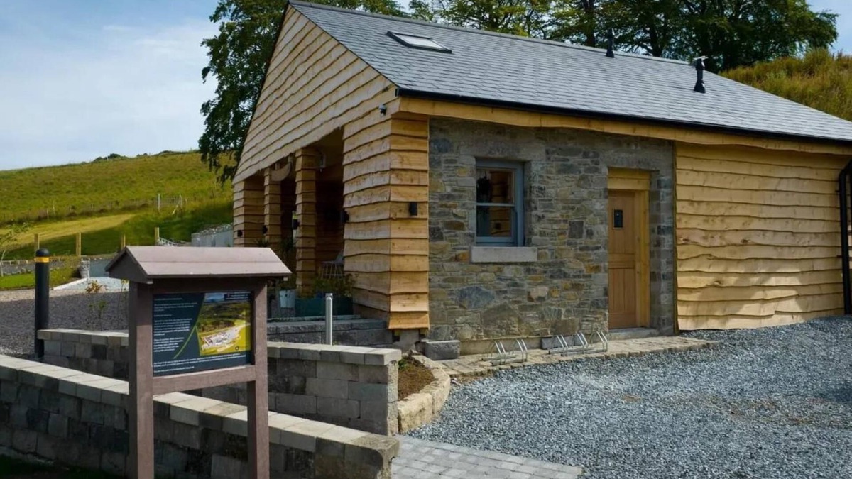 Loughinisland Cabin | Forestview Cabin No 1 - cosy cabin stay