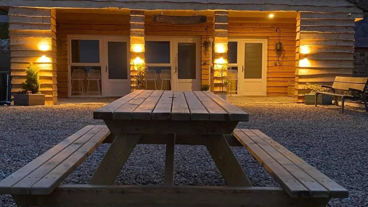 Loughinisland Cabin | Forestview Cabin No 1 - Cosy Cabin Stay