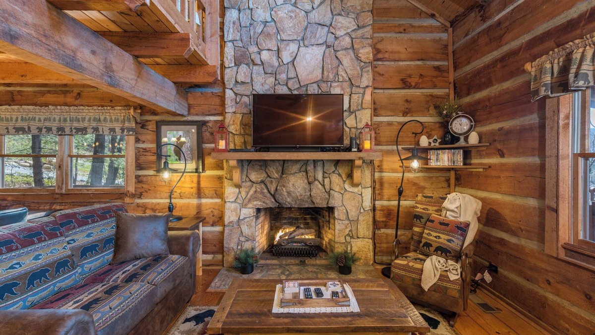 Frank Cabin | Forget Me Not | Cozy Log Cabin & Breathtaking Mountain Views!