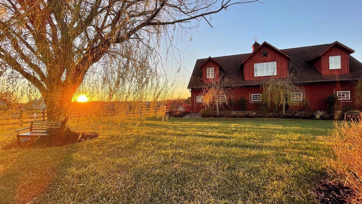 Kemblesville House | Forget & Re-set at this Farmette in the heart of southern Chester county!