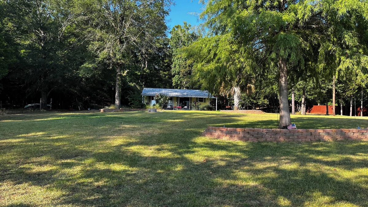 Laneville Cabin | Forget your worries! Your on Lake Striker time!