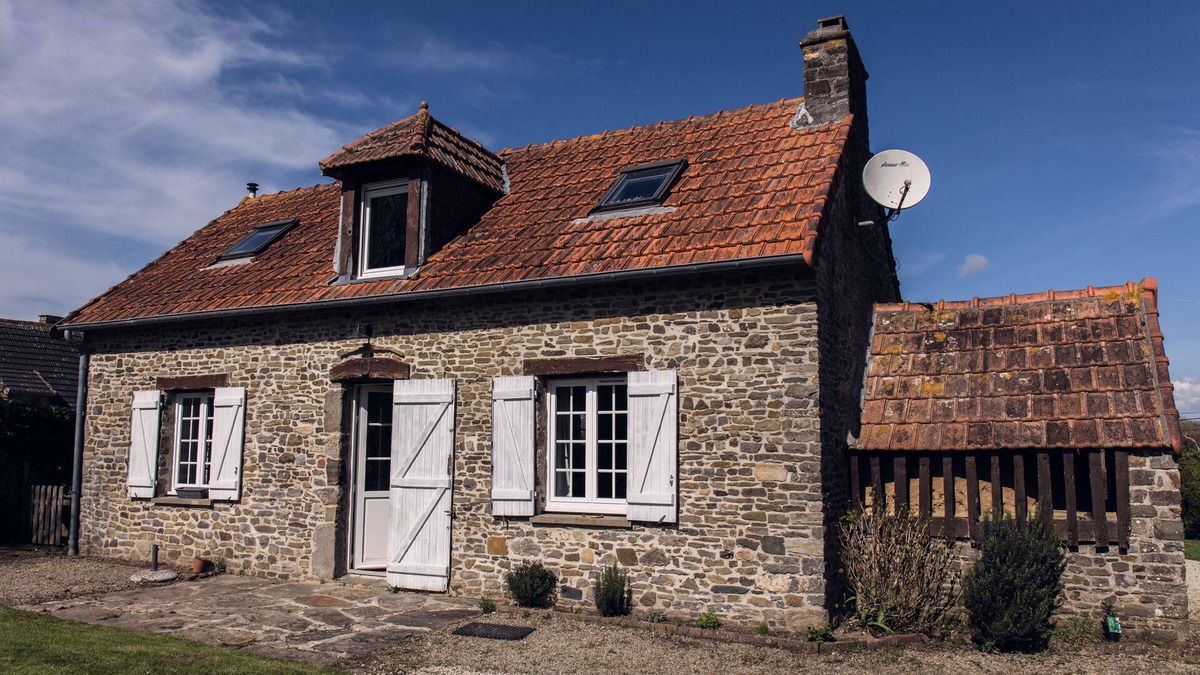 Denneville Cottage | Former bakery restored to a gite, lots of charm, rural location
