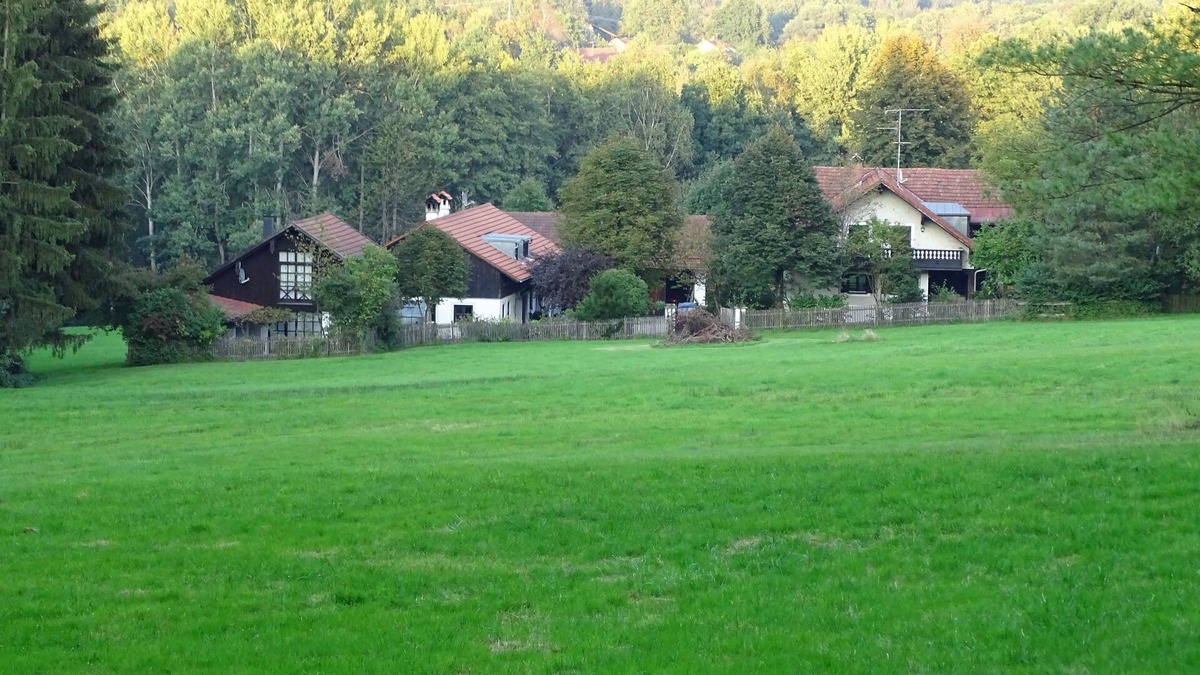 Schoellnach House | Former farmhouse converted into a romantic estate