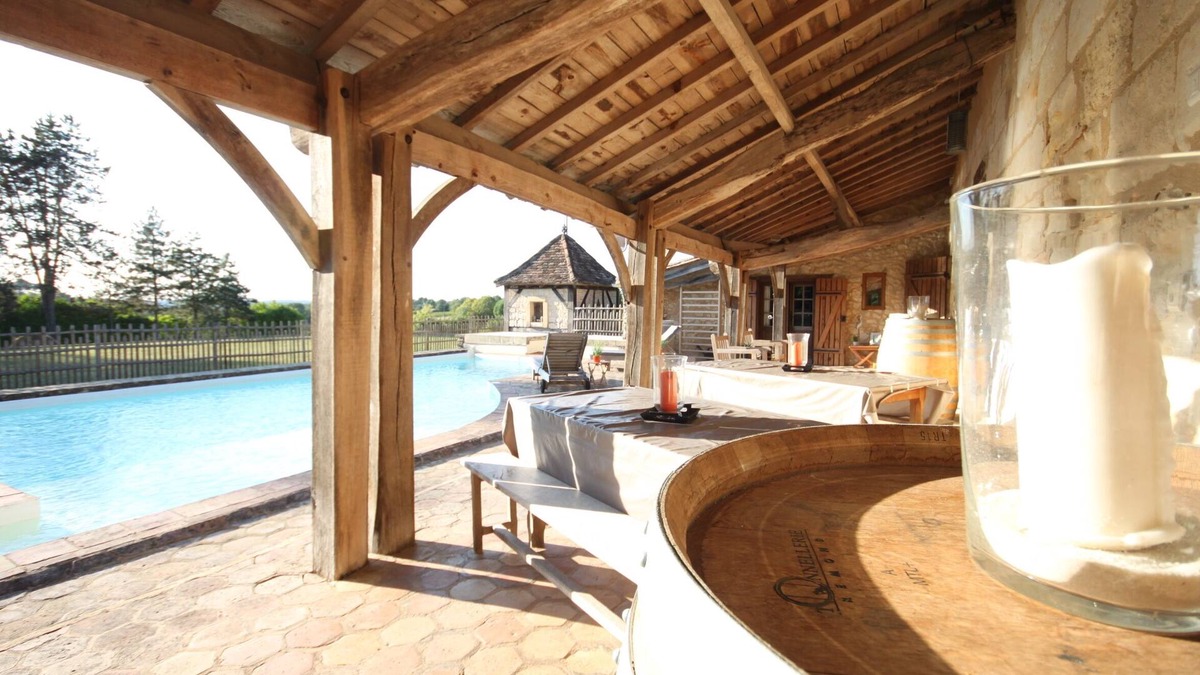 Ginestet House | Former wine warehouse, 18th century, Aquitaine, Périgord. For 2 to 12, pool-park