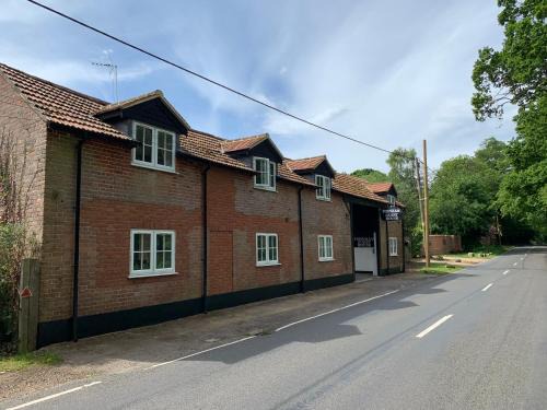 Runnymede House | Fornham Guest House