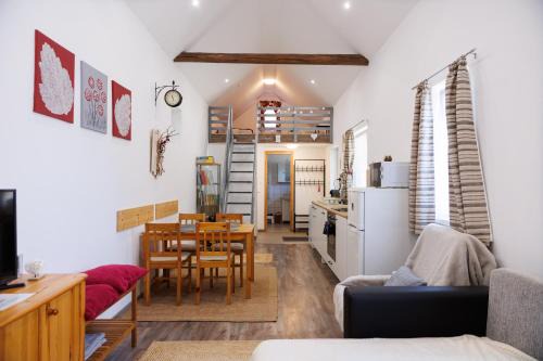 Morahalom Apartment | Forrás Vendégház