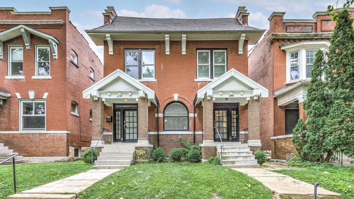 St. Louis House | Forrest Parks St Louis Charm is perfect for all your needs.