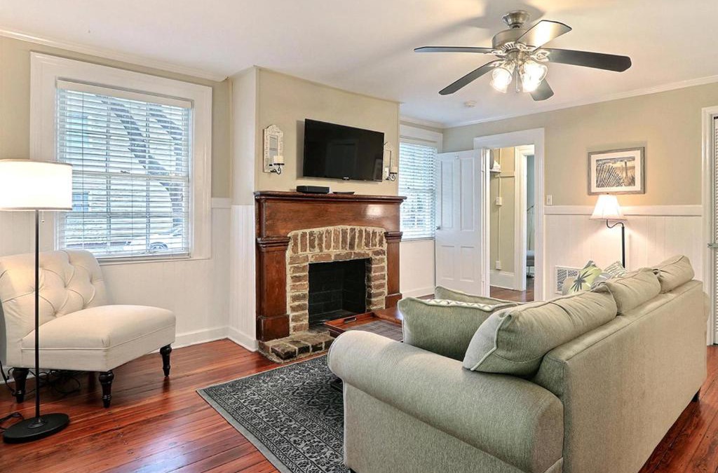Savannah Victorian District House | Forsyth Park Avenue Haven
