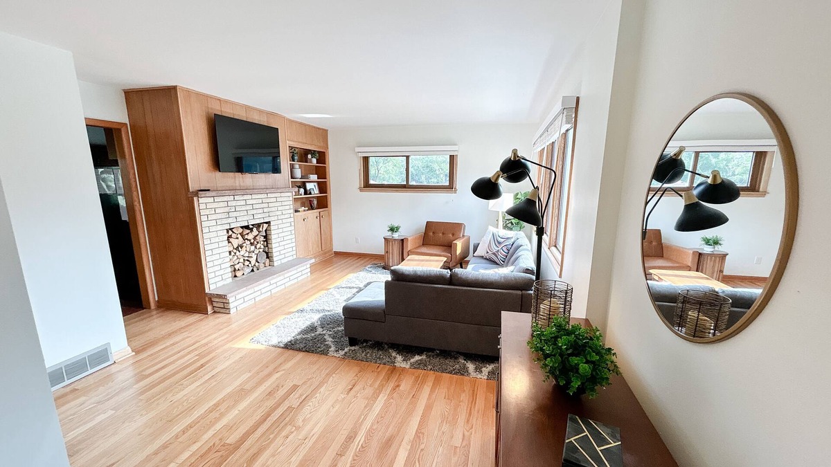 Fort Atkinson House | Fort Atkinson Mid-Century Retreat
