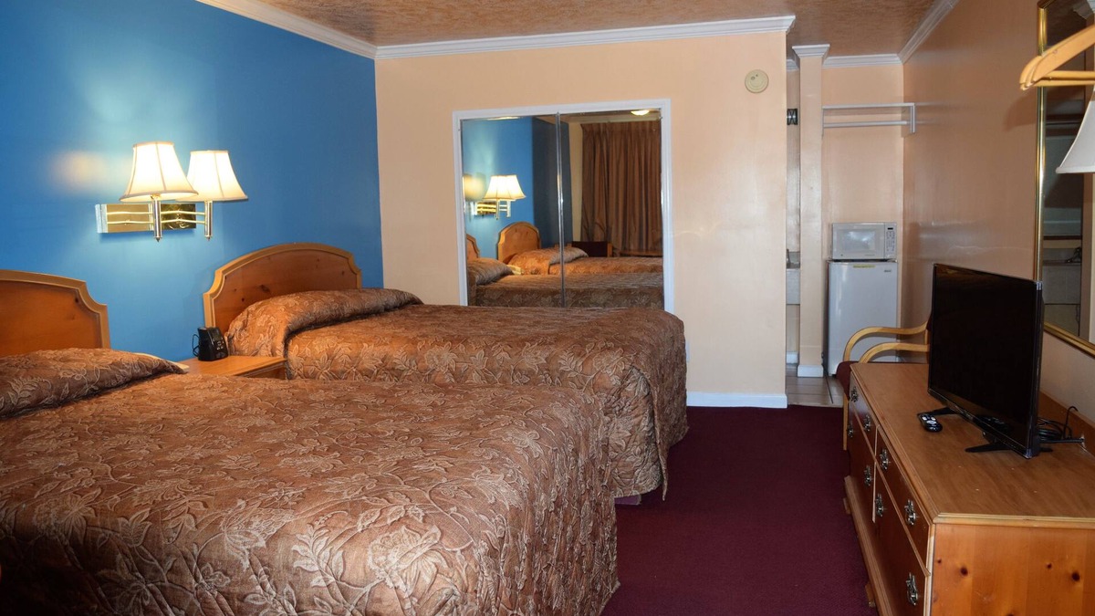 North Newport News Hotel | Fort Eustis Inn