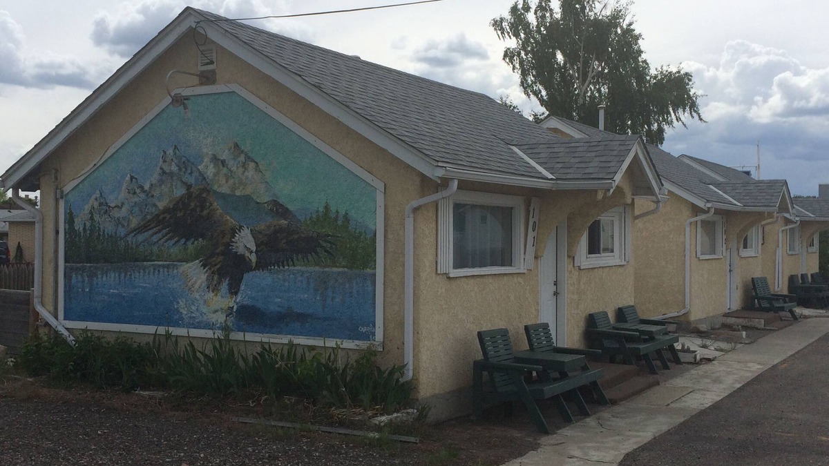 Fort Macleod Hotel | Fort Motel