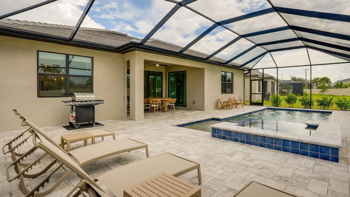 Gateway House | Fort Myers Oasis w/Private Pool & Hot Tub!