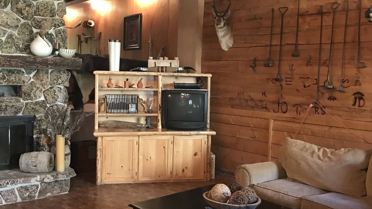 Pinedale Cabin | Fort William Guest Ranch