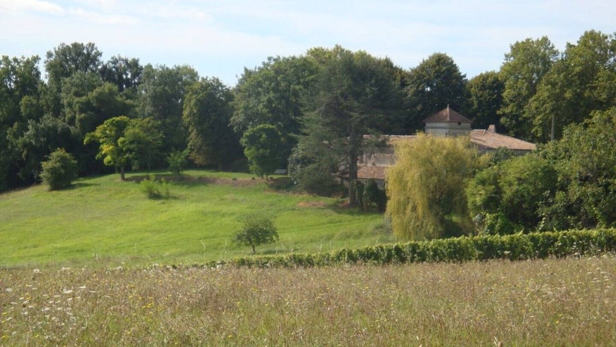 Saint-Aubin-de-Branne House | Fortified House in the Entre-Deux-Mers