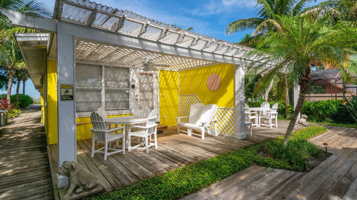 Ilexhurst House | Four Beach Lovers 3 | Beach Property, Garden View