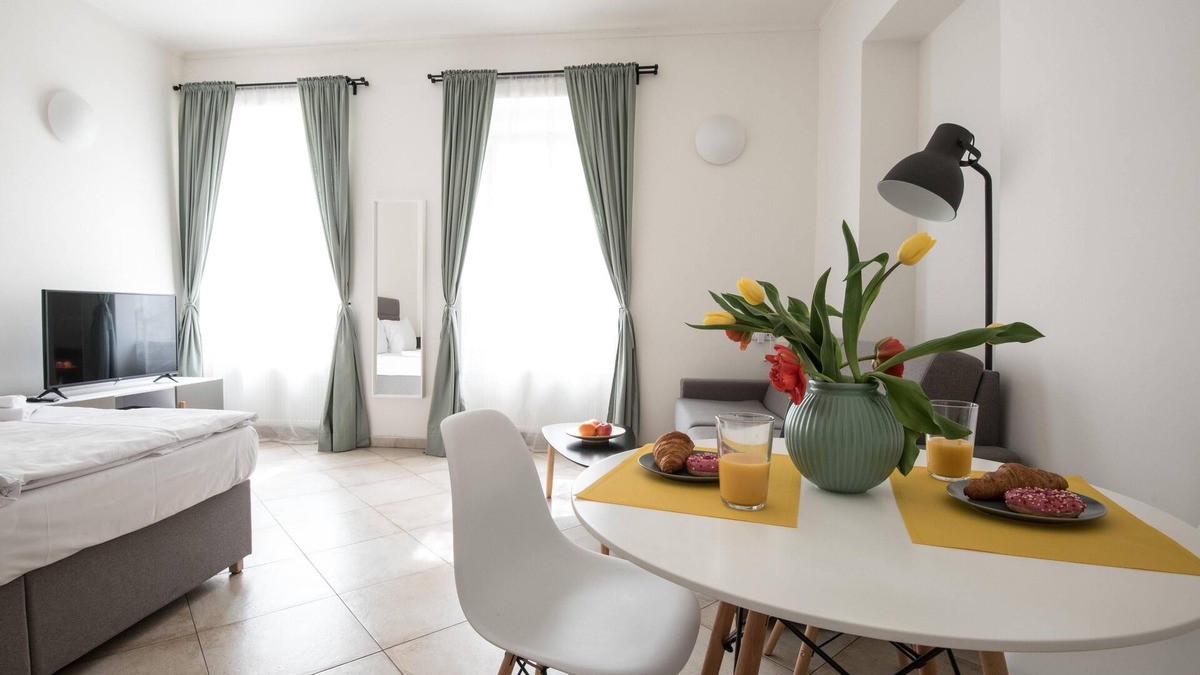 Prague 1 Apartment | Four bed studio apartment in the first floor with bathroom and kitchen