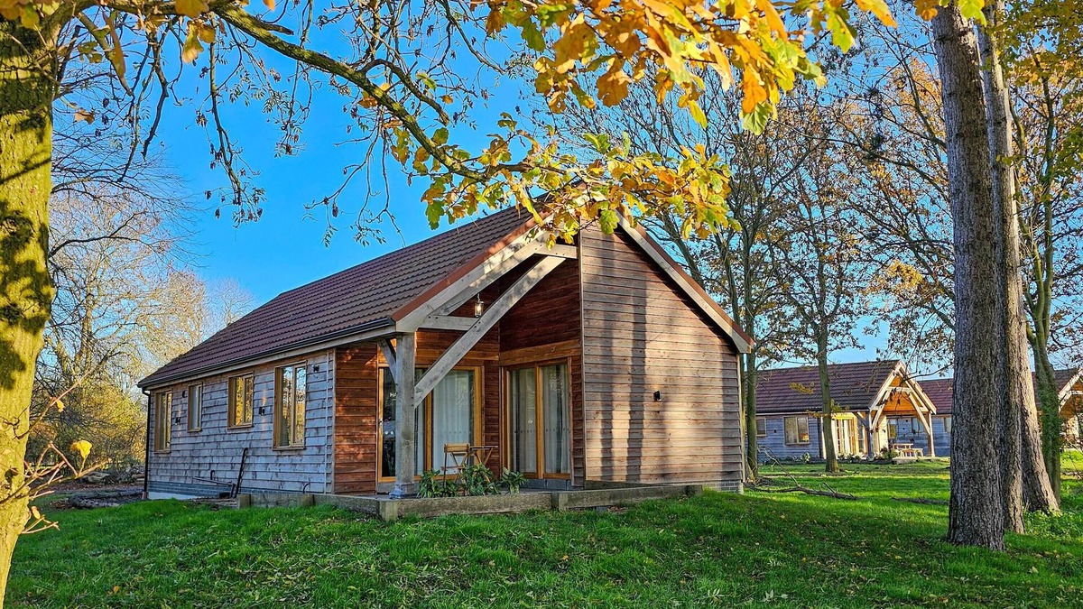 King's Lynn Cottage | Four Bedroom Cottage - King's Lynn - Hay's Wood Retreat