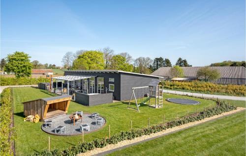 Skovbyballe House | Four-Bedroom Holiday Home In Haderslev