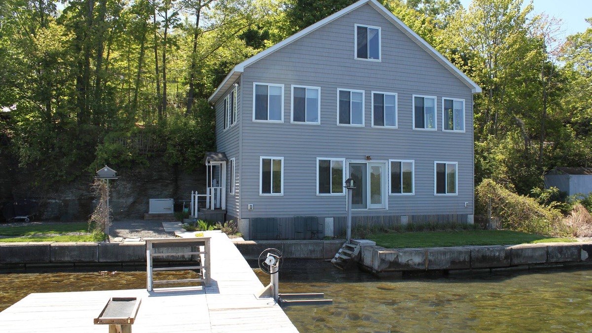 Watkins Glen House | Four Bedroom Home Right on Seneca Lake