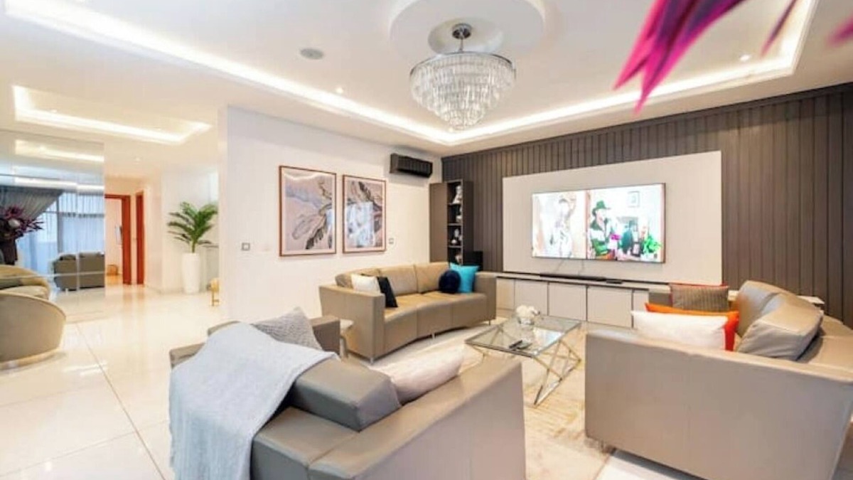 Ikoyi House | Four bedroom Luxury Duplex with Pool and PS5,Ikoyi